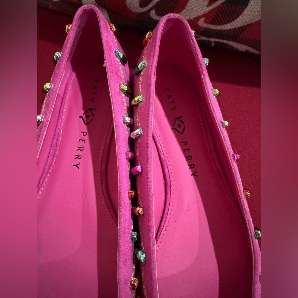 Katy Perry Collections Vibrant Pink Embellished The Christmas Hollies Flats RARE - Picture 6 of 10